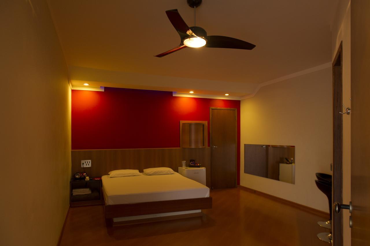 W Motel (Adults Only) คองโกนญัส ภายนอก รูปภาพ