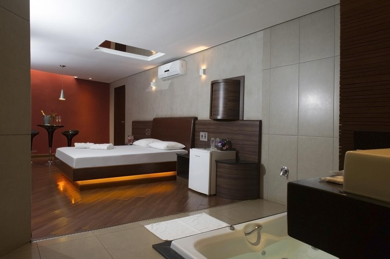 W Motel (Adults Only) คองโกนญัส ภายนอก รูปภาพ