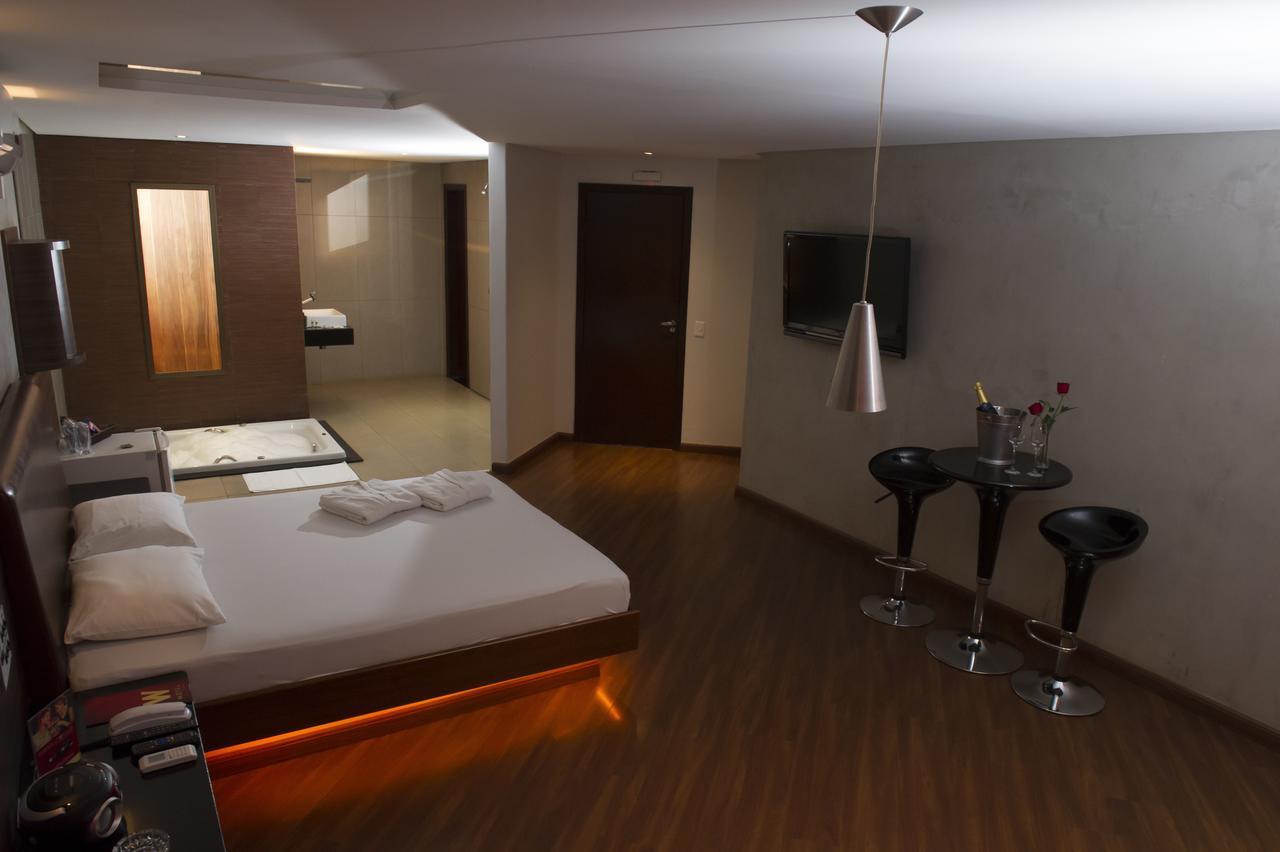 W Motel (Adults Only) คองโกนญัส ภายนอก รูปภาพ